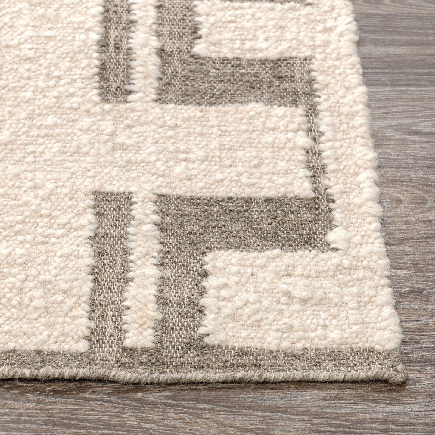 Kavala Rug - Charcoal/Ivory
