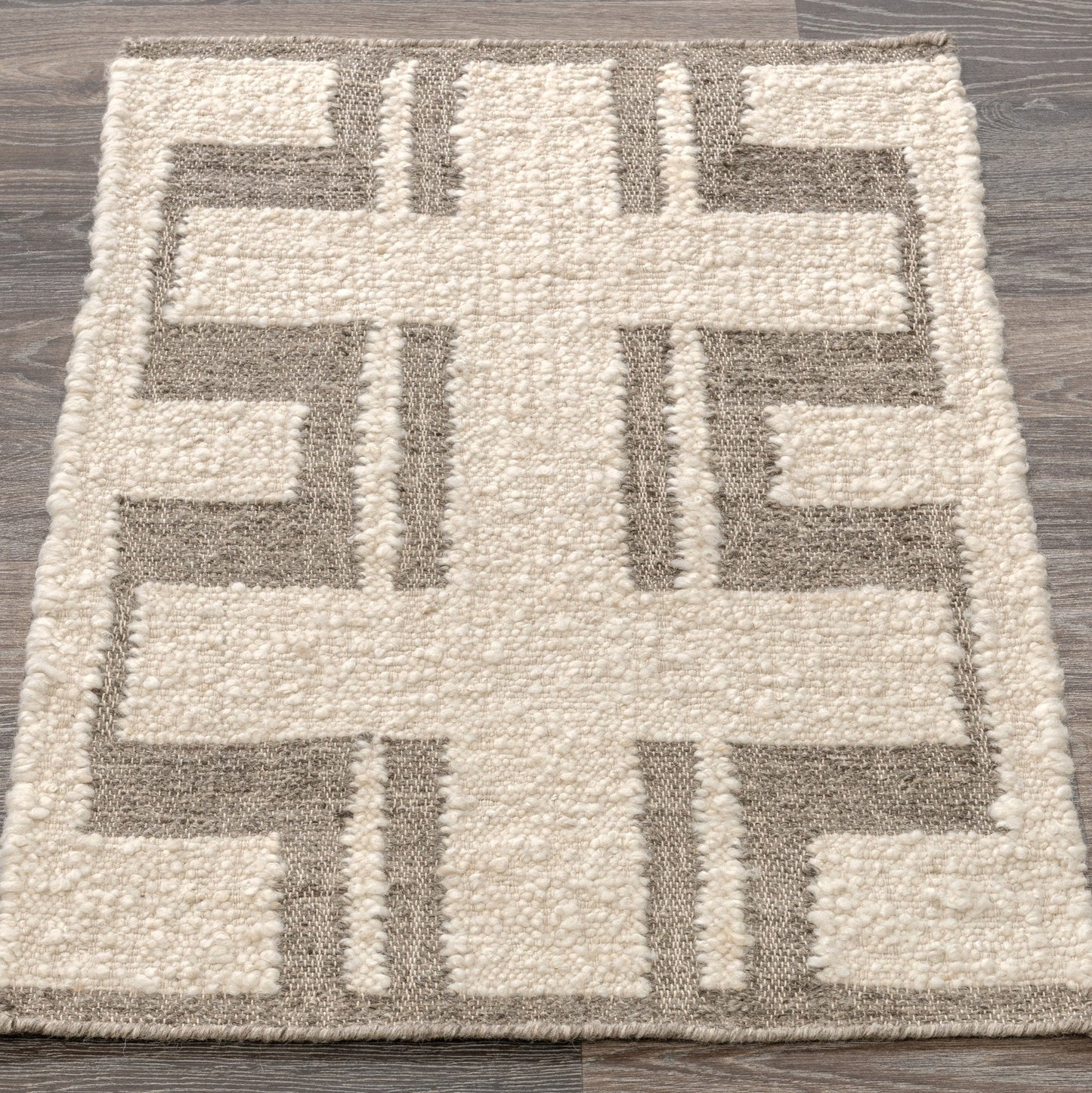 Kavala Rug - Charcoal/Ivory