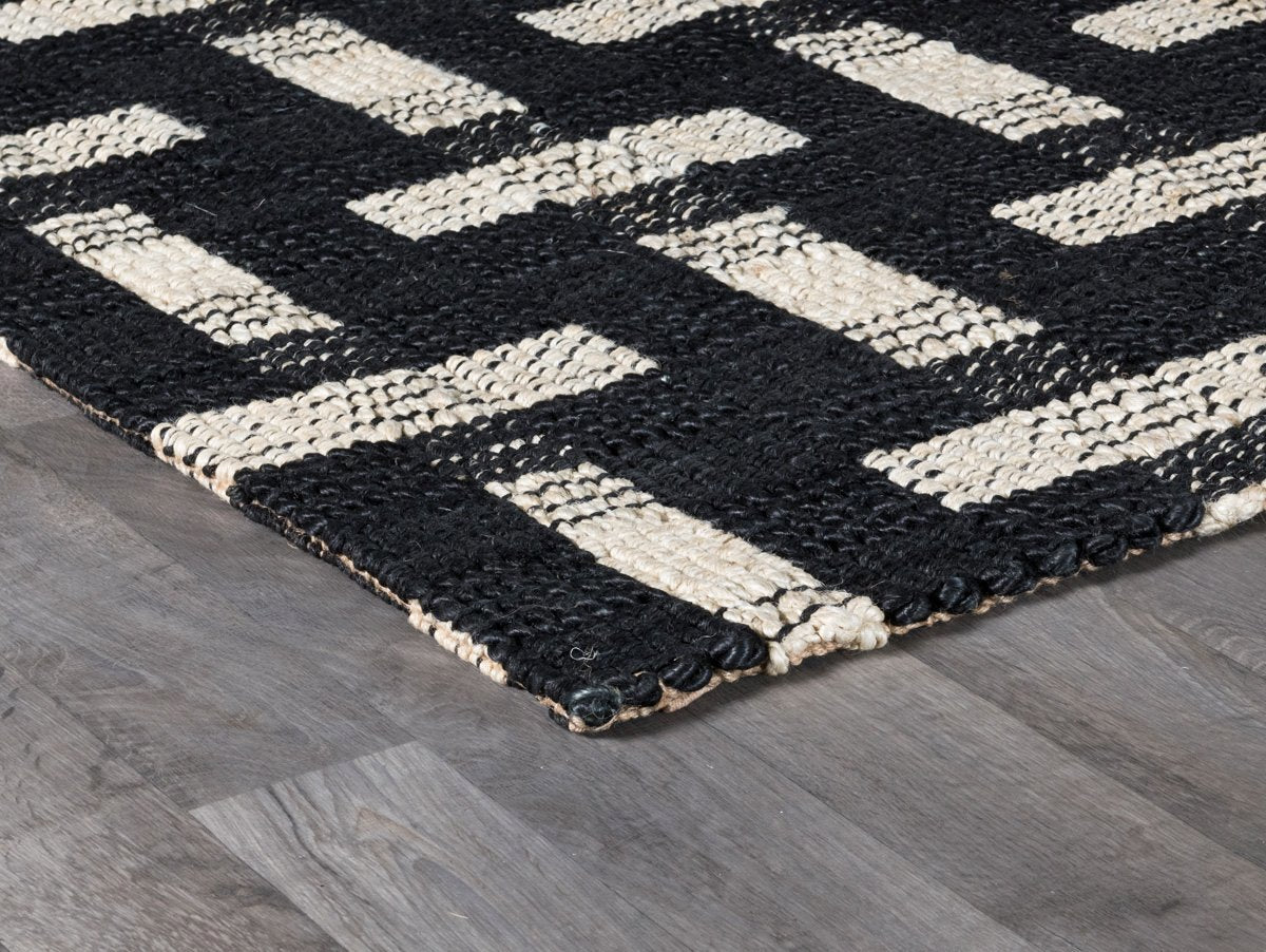 Preston Rug - Black/Ivory