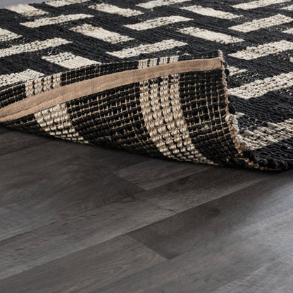 Preston Rug - Black/Ivory