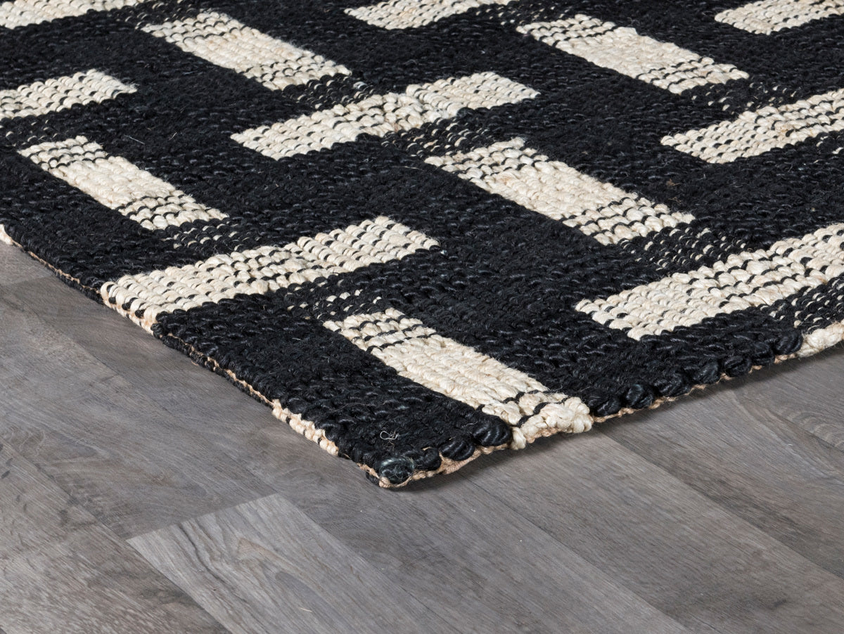 Preston Rug - Black/Ivory