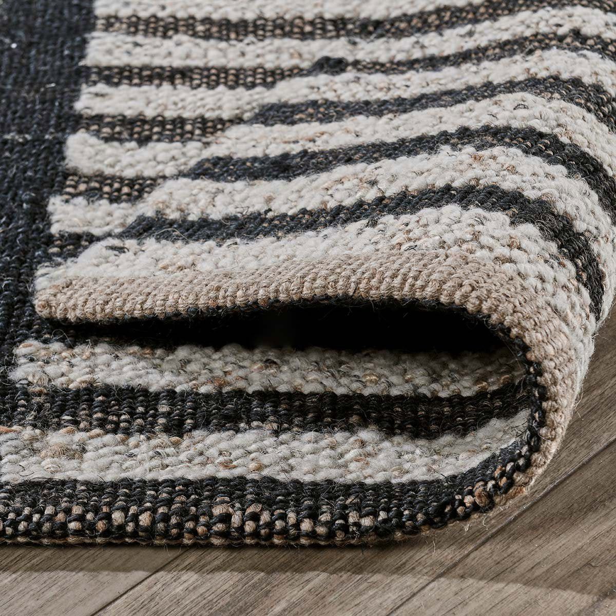 Kofu Stripe Rug - Natural/Black