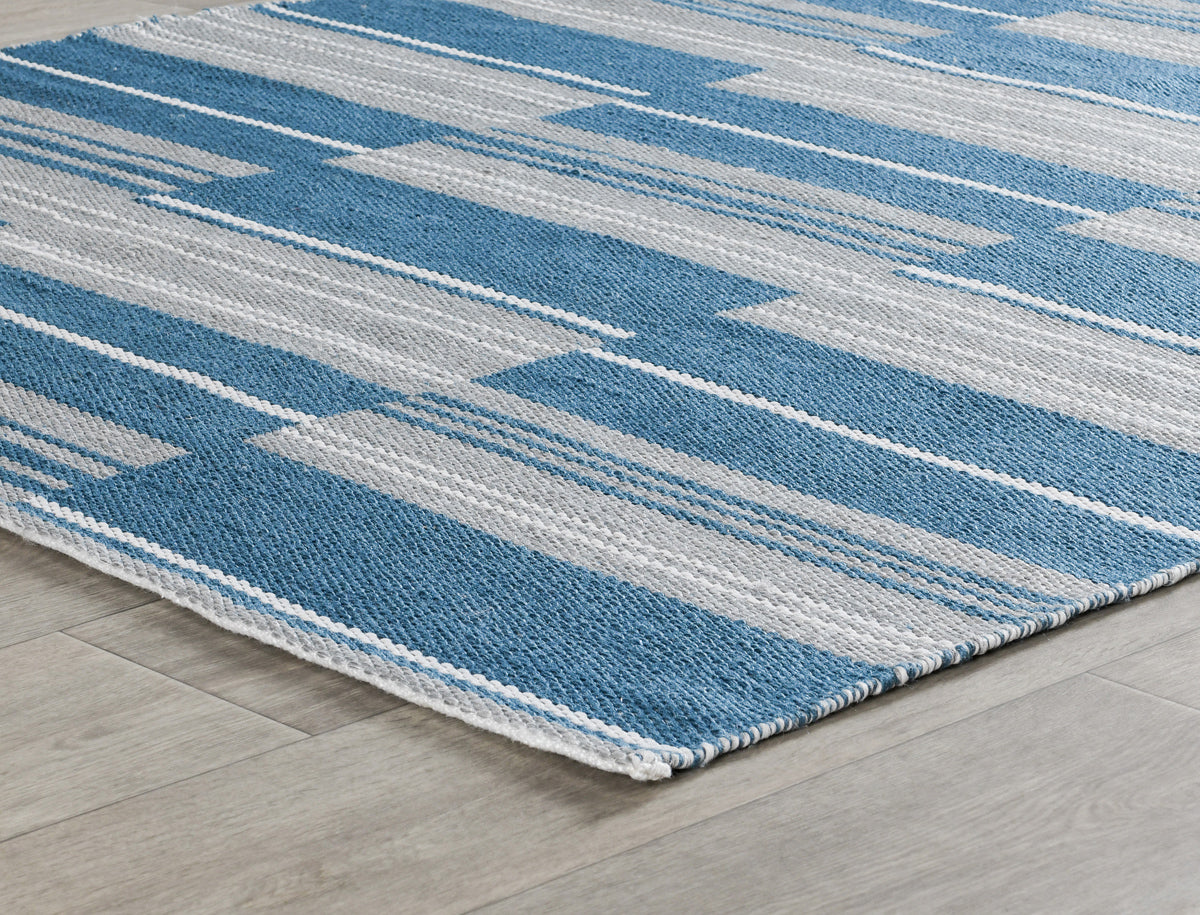 Indoor/Outdoor Colton Stripe Rug - Cabana Blue