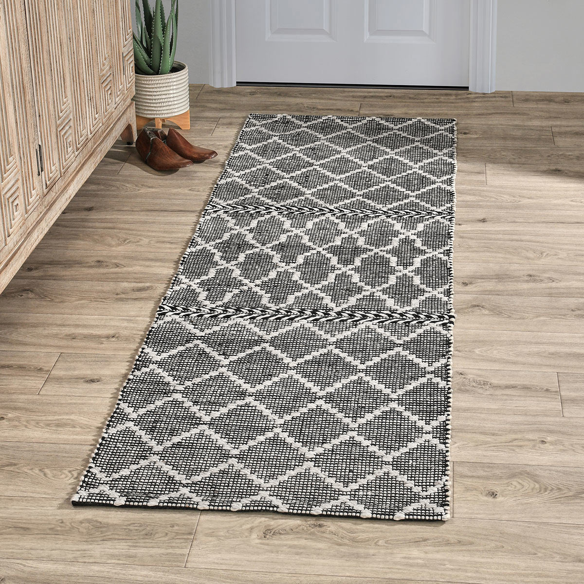 Indoor/Outdoor Sonora Rug - Black/Ivory
