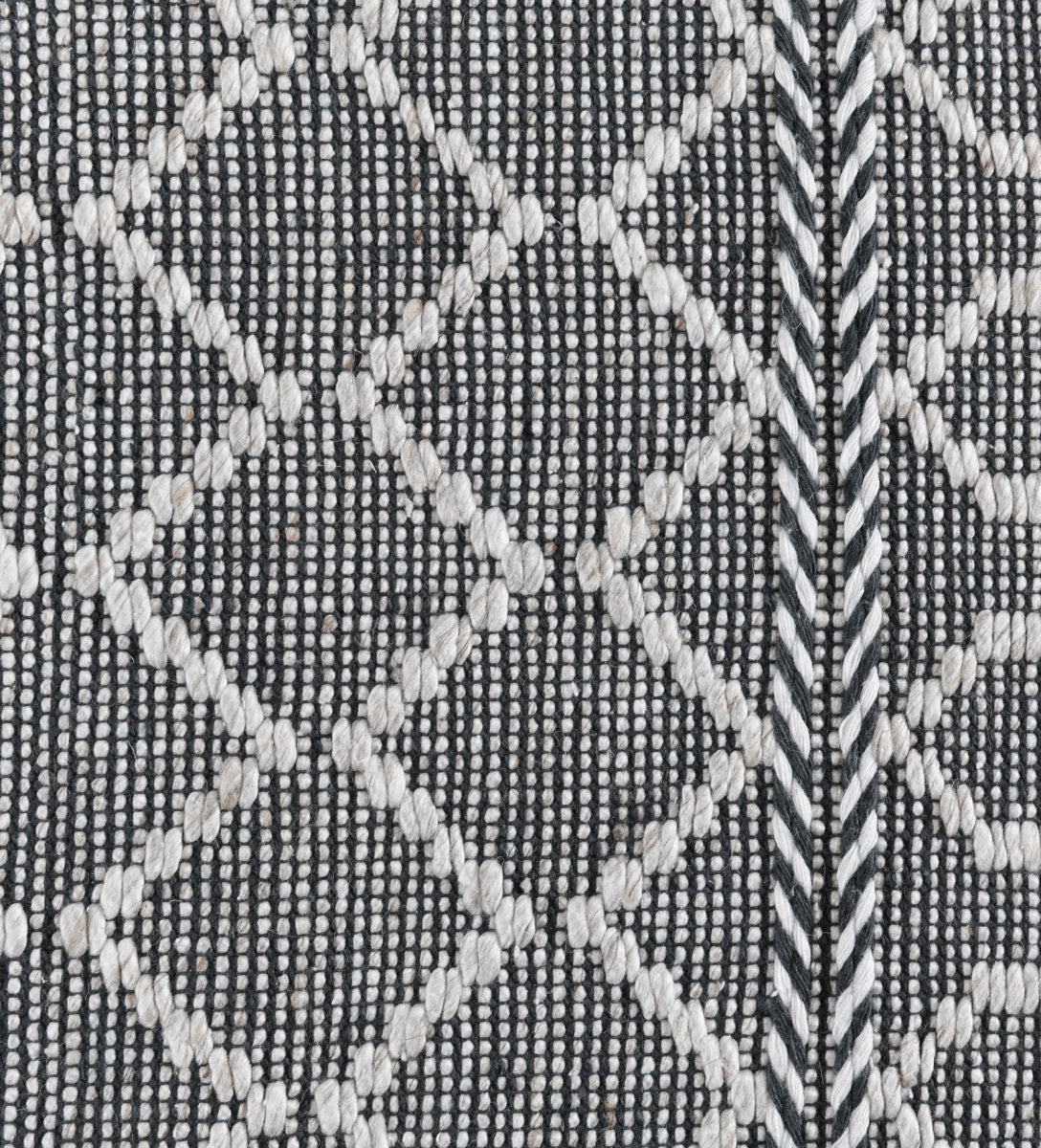 Indoor/Outdoor Sonora Rug - Green/Ivory