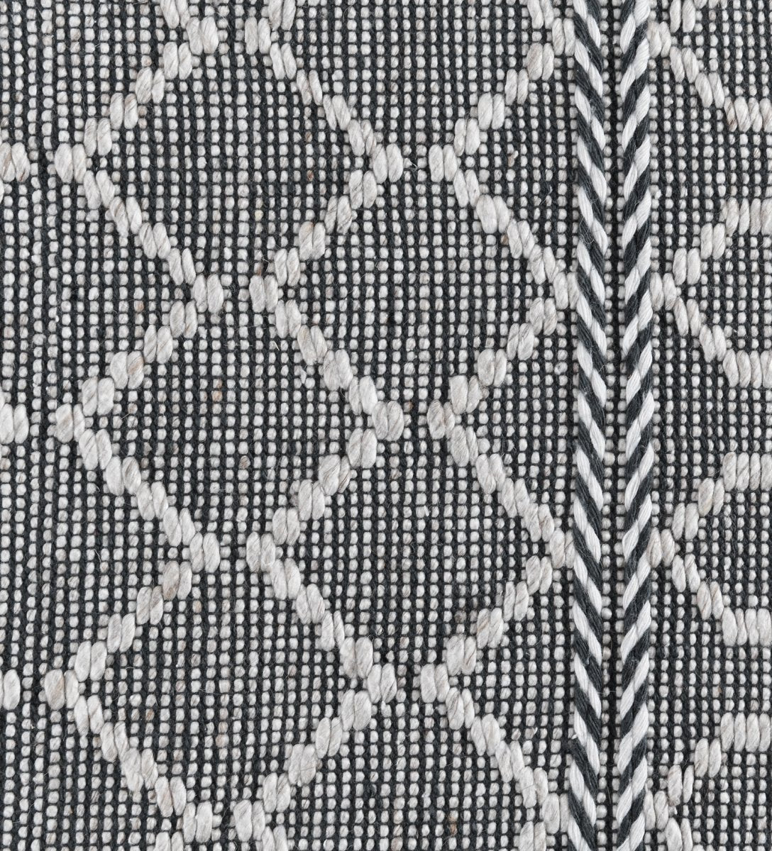 Indoor/Outdoor Sonora Rug - Green/Ivory