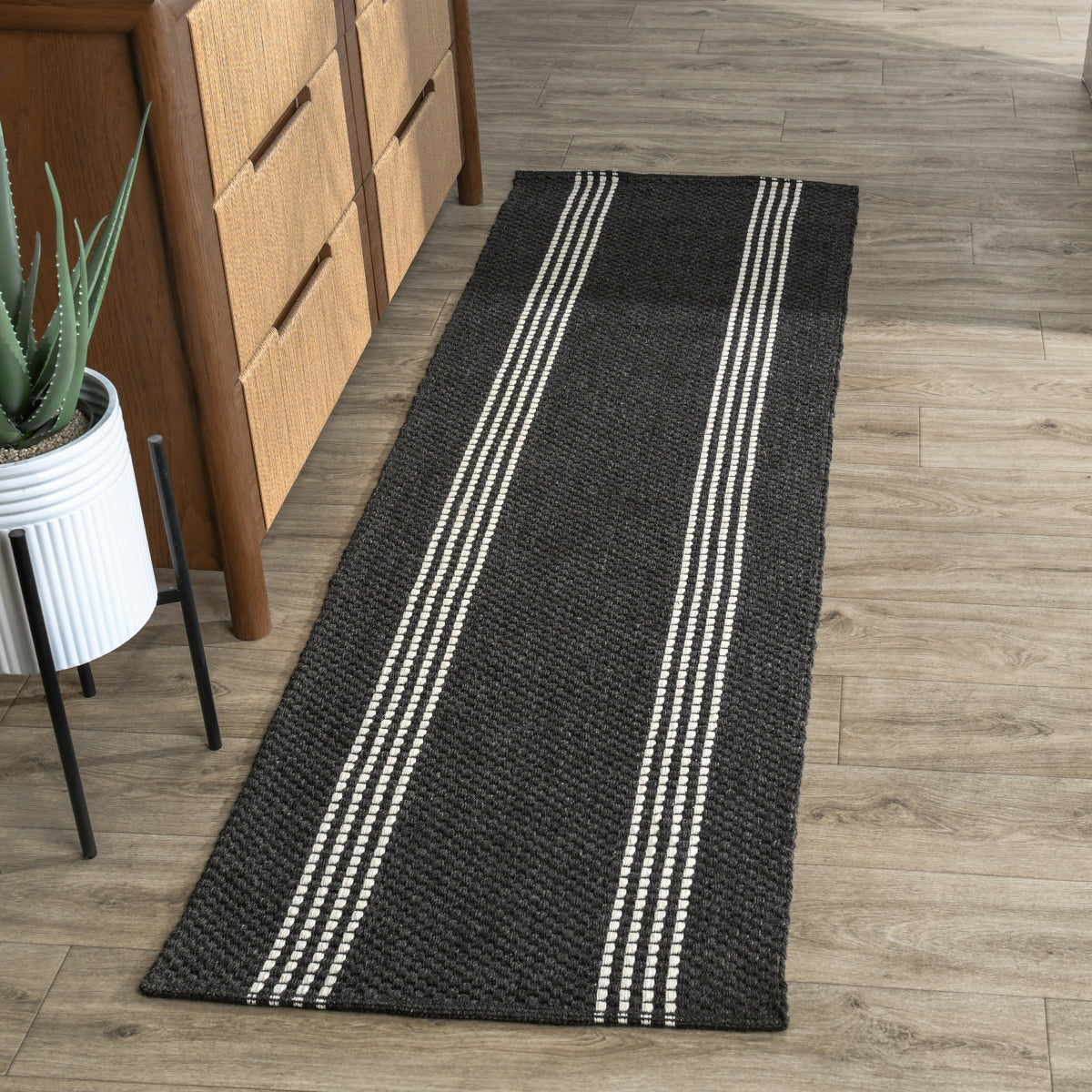 Performance Sorrento Stripe Rug - Charcoal/Ivory