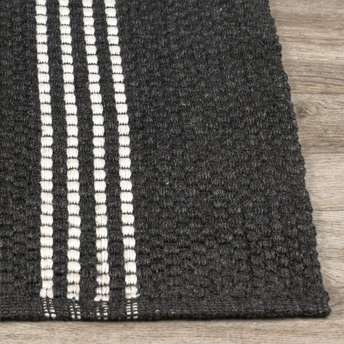 Performance Sorrento Stripe Rug - Charcoal/Ivory