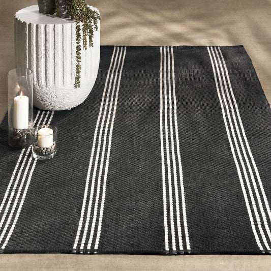 Performance Sorrento Stripe Rug - Charcoal/Ivory