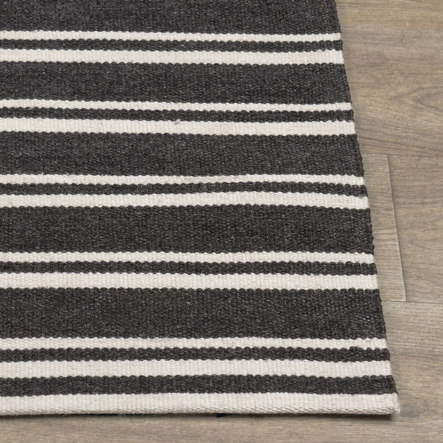 Performance Palma Stripe Rug - Charcoal/Ivory