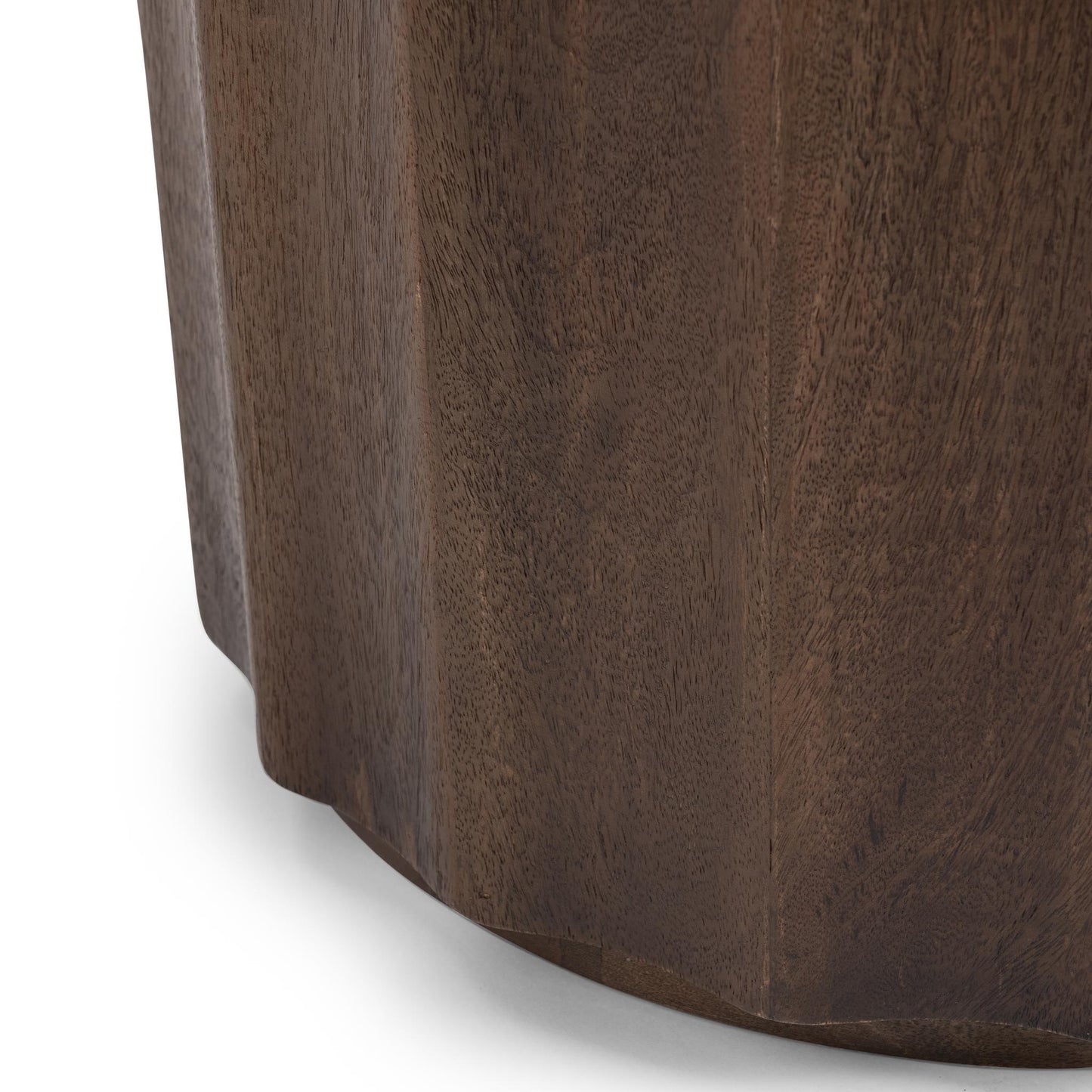 Baylee 22" Round End Table - Roast Tan
