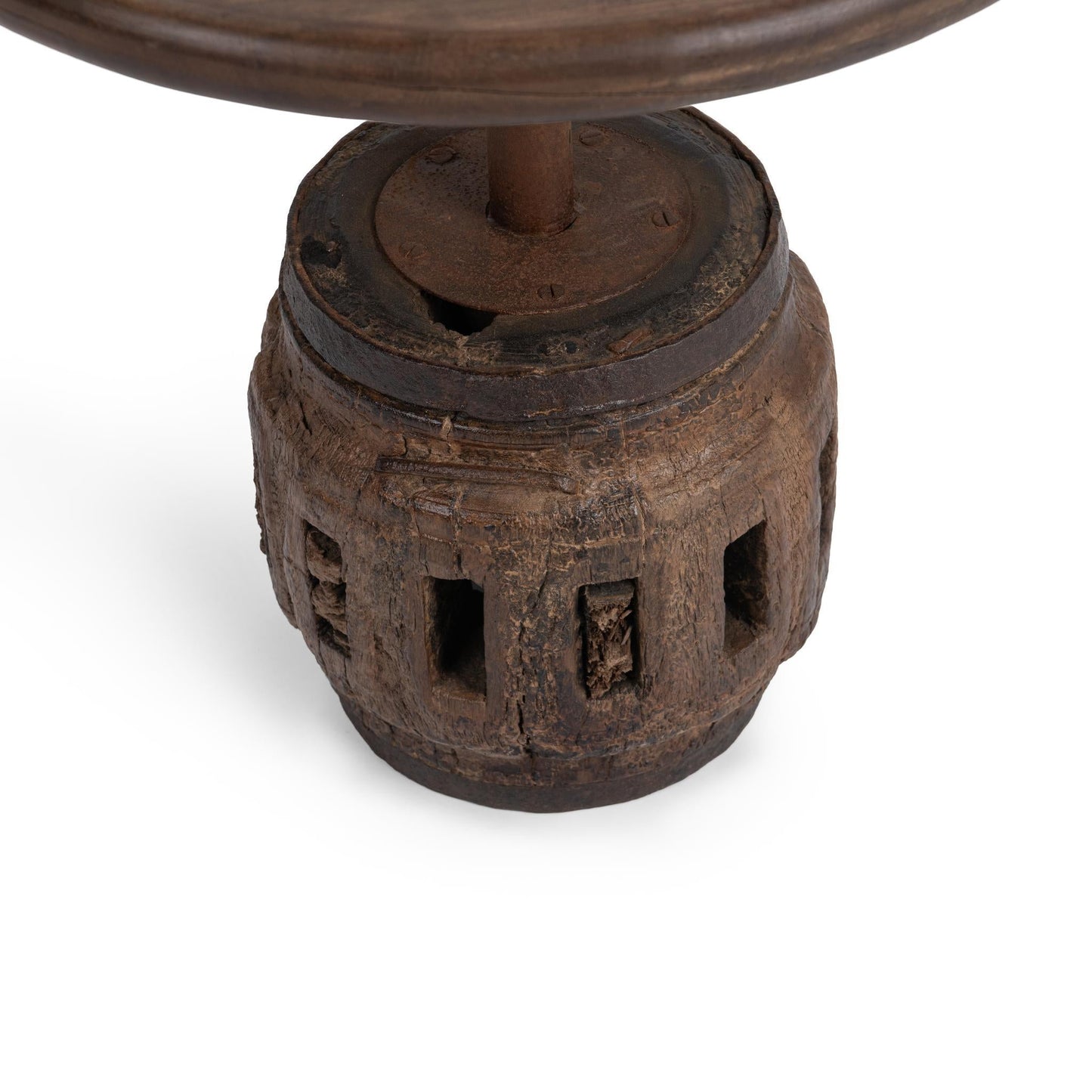 Amira 18" Small Round Accent Table