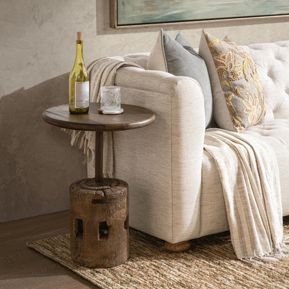 Amira 18" Large Round Accent Table