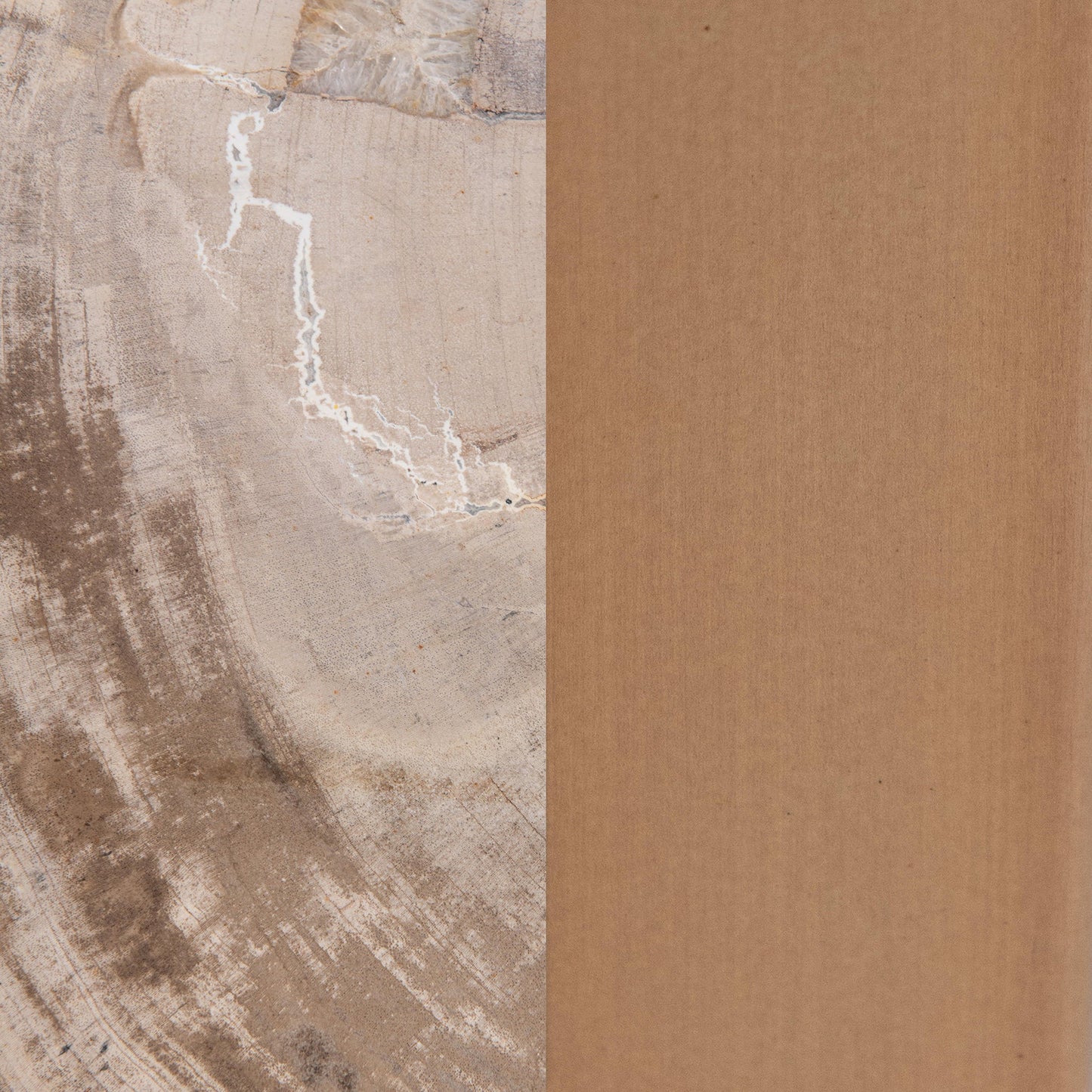 Breanna Round Medium Accent - Table Sepia Vein