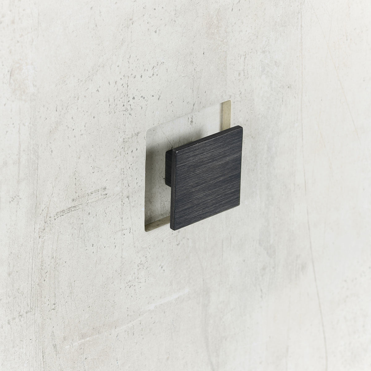 Denver 4Dr Cabinet - Distressed Gray/Antique White