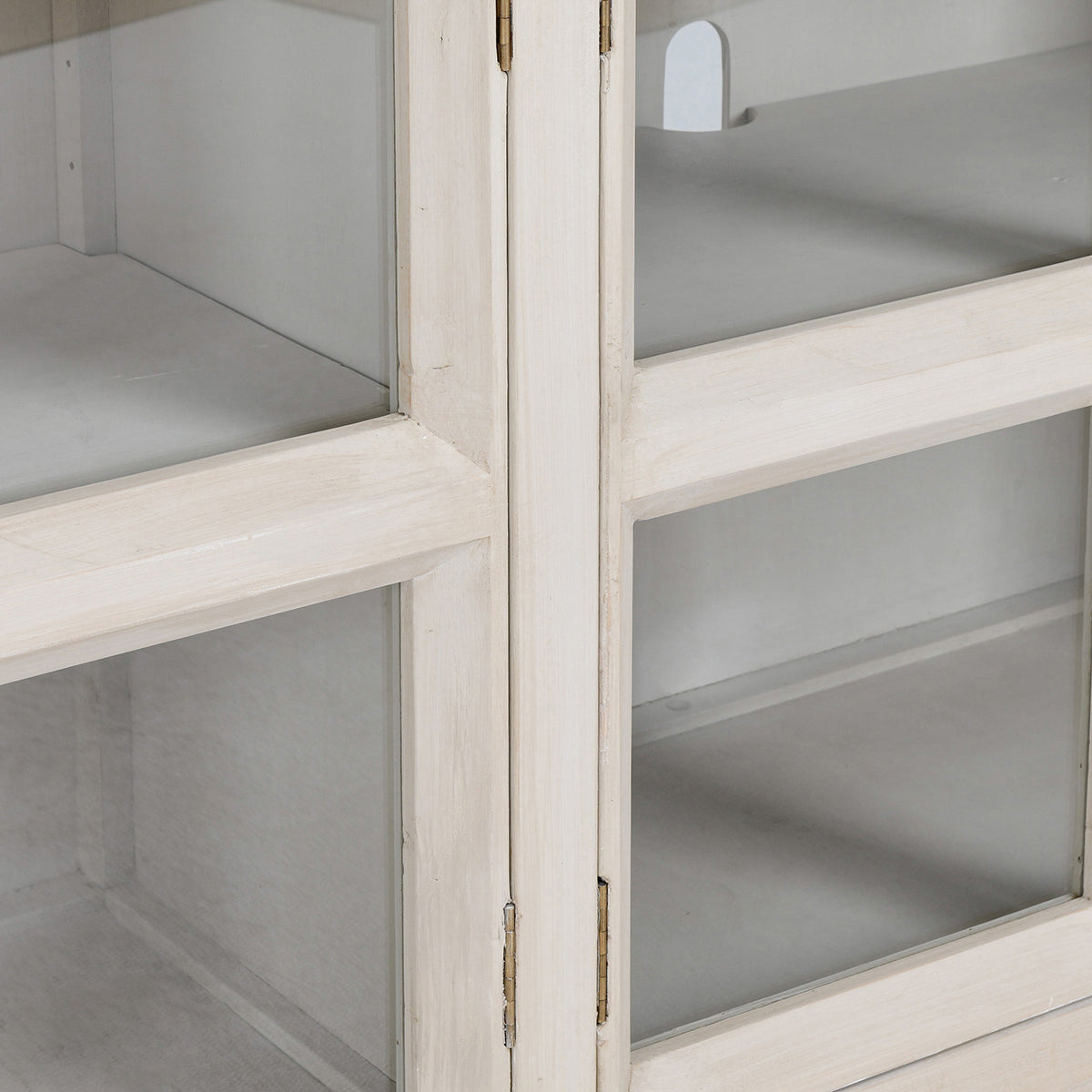 Selma 6Dr Cabinet - Timeworn Cream