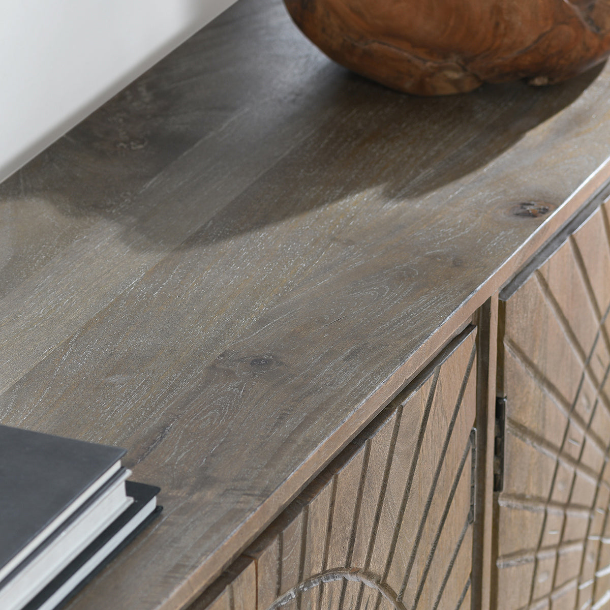 Vivienne 4Dr Cabinet - Distressed Taupe