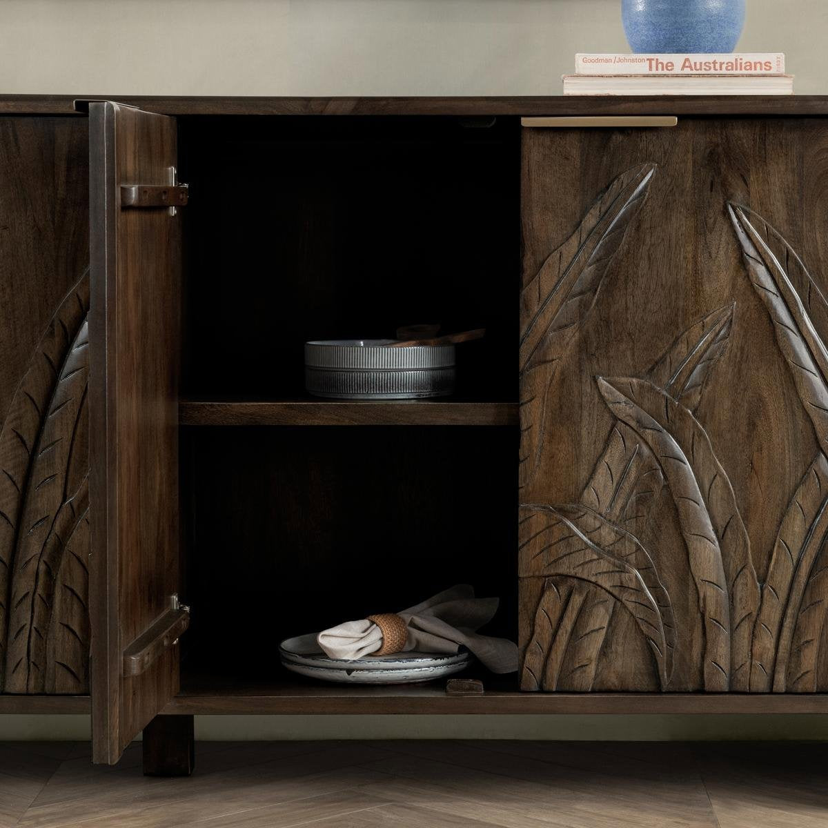 Ledro 4Dr Cabinet - Dark Brown