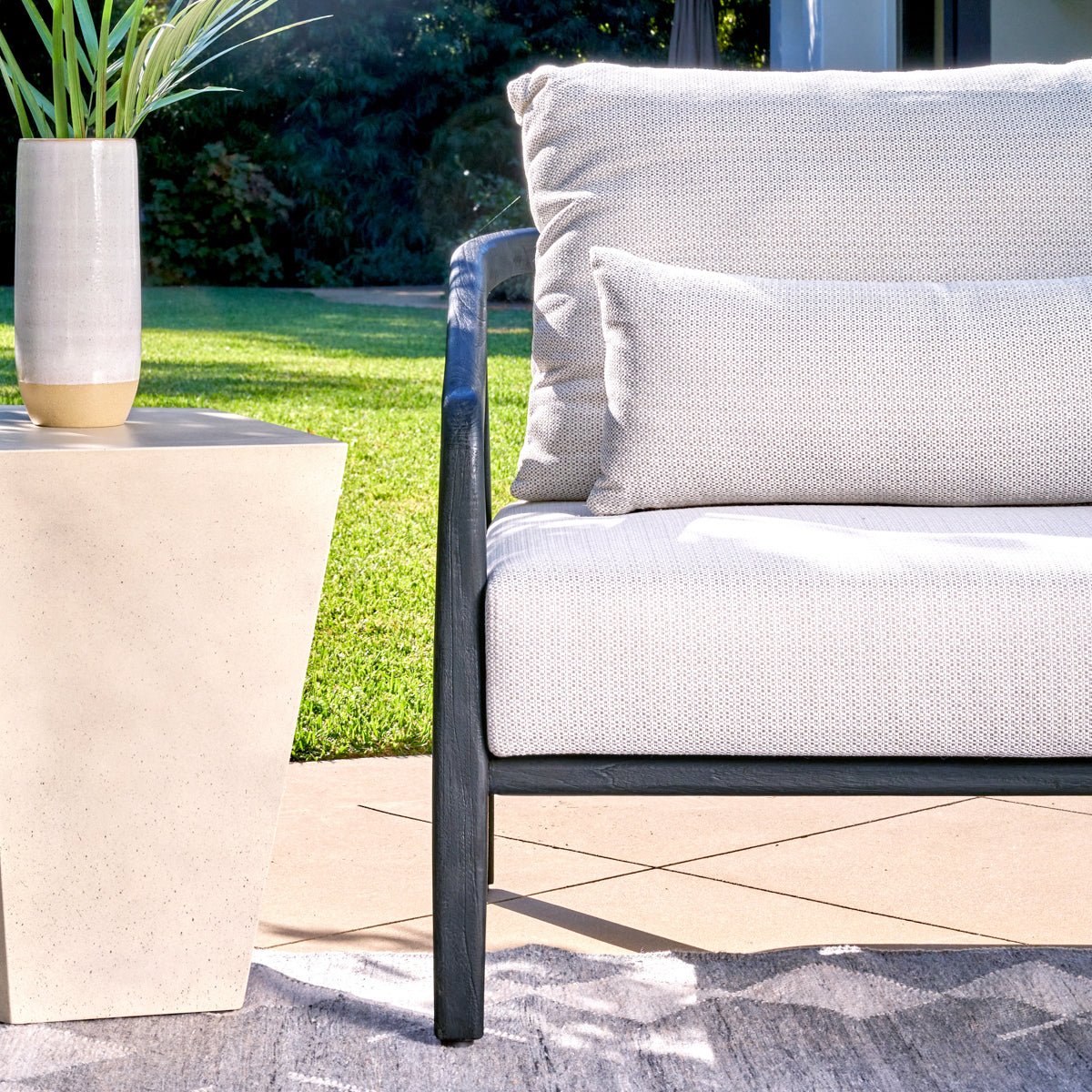 Aria Outdoor 4pc Sectional - Black