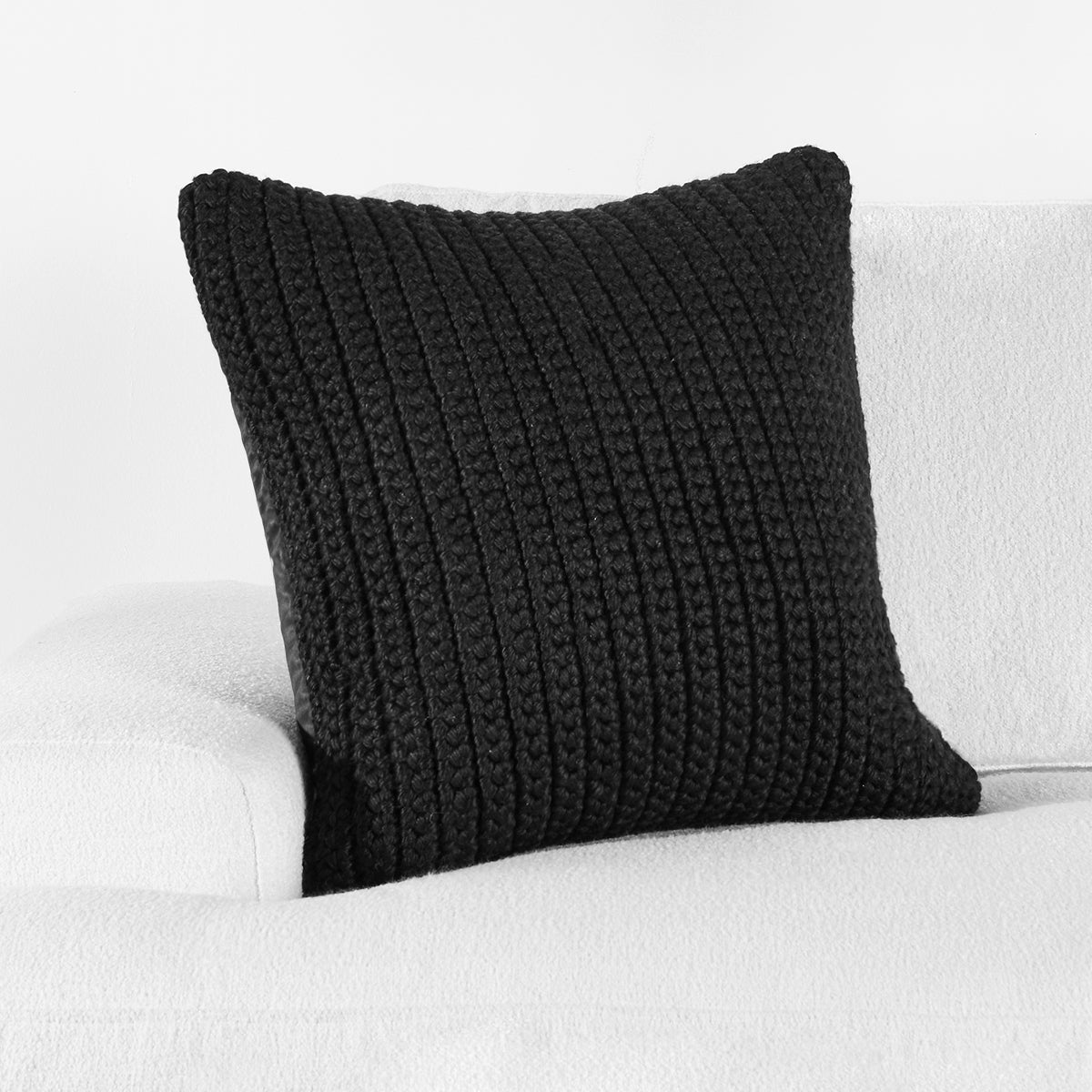 Performance Prism Multiple Sizes - Black
